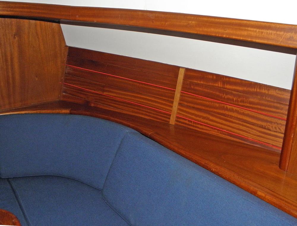 Cabin en avant, H&eacute;bergements